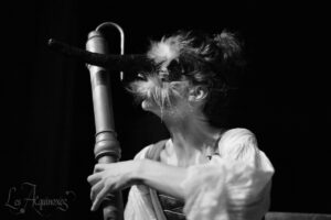 les-aequinoxes-secrets-arbre-besancon-papa-grand-nez-web-logo-Robin-Davies